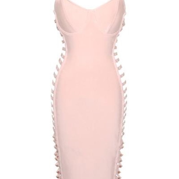 Last One☝🏾 Bardi Bandage CutOut Dress 🌸 - Picture 5 of 8